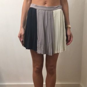 Parker pleated skirt